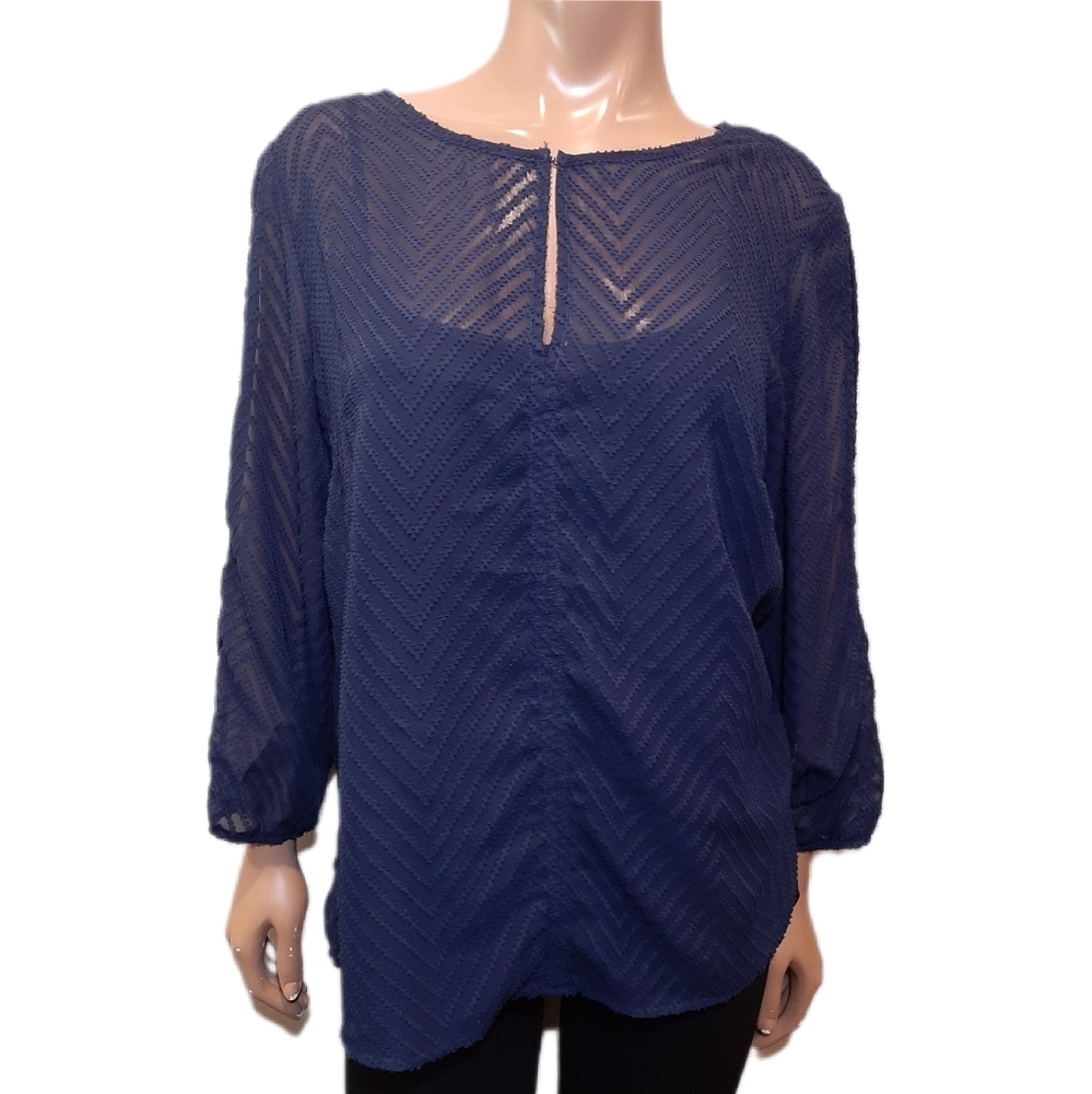 DENVER HAYES Illusion Top Sheer Textured Long Slit Sleeves Chevron Keyhole